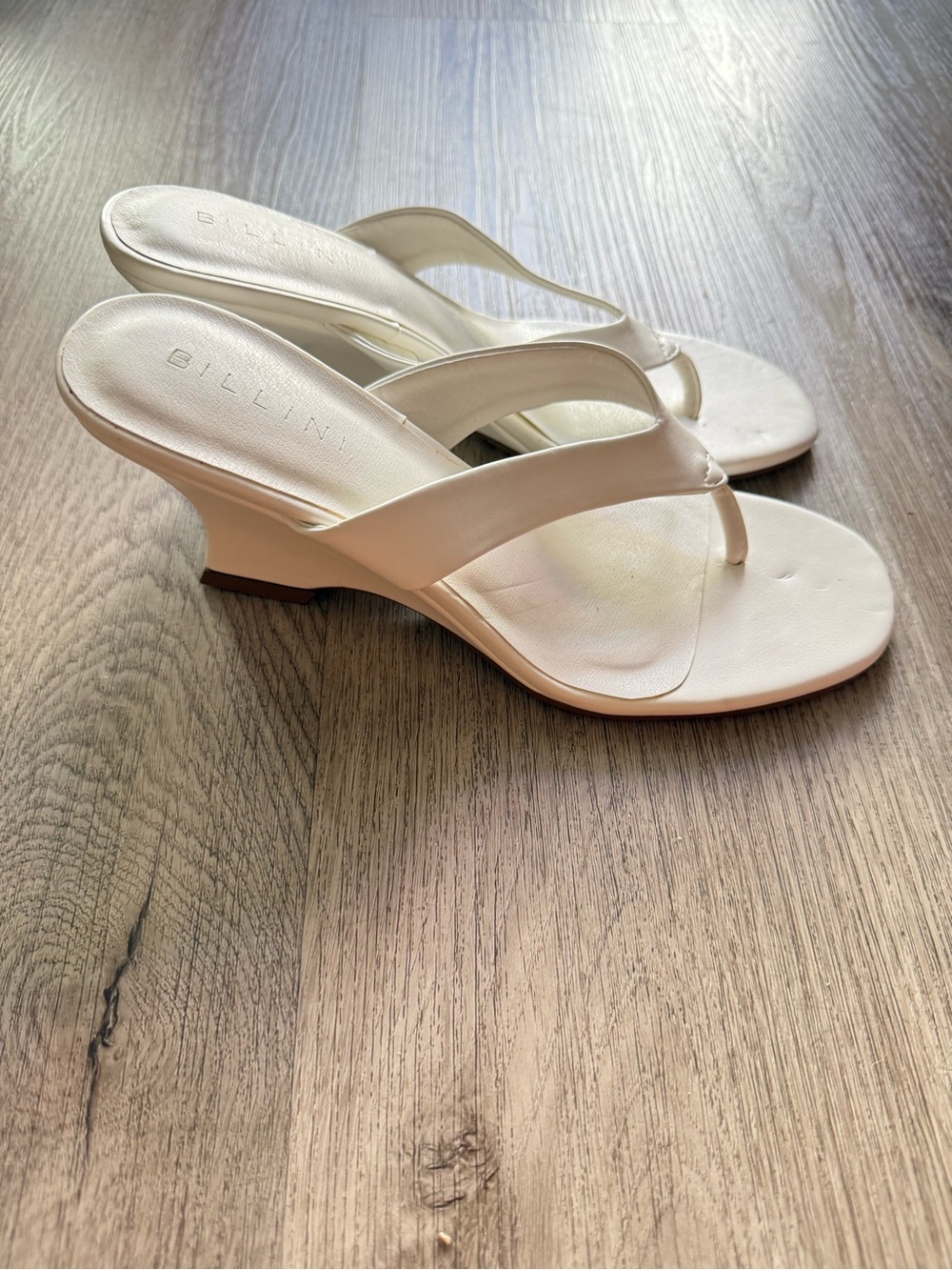 billini white low sculptural wedge thong sandal high heel shoes size 6 NEW